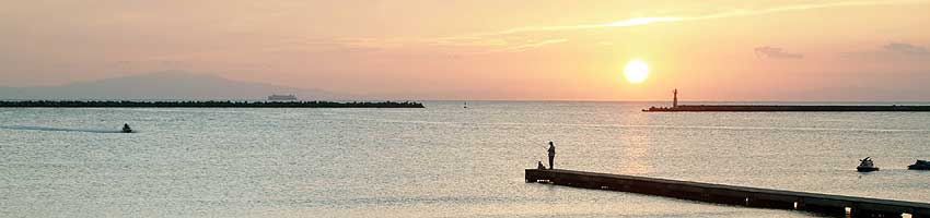 海岸の夕日